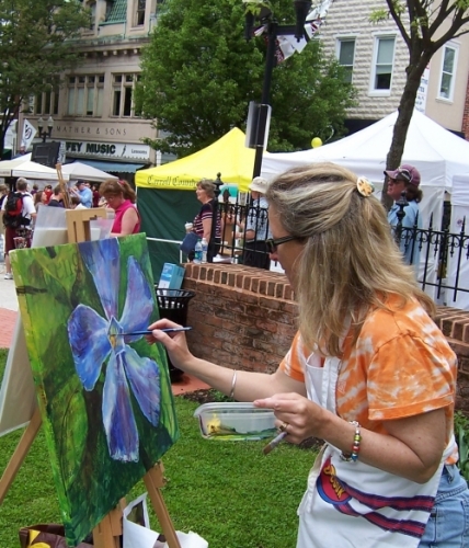 Artist Lisa Jaworski demonstrates plein air painting