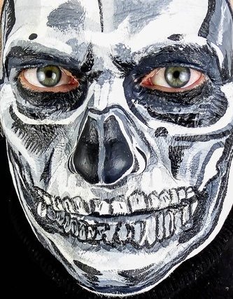 Skeleton face by www.BlackCatFacePainting.com