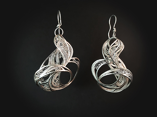 “Spellbound IV” Sterling Earrings, 2 ¼” x 1 ¾” x ¾” by artist Victoria Lansford. See her portfolio by visiting www.ArtsyShark.com