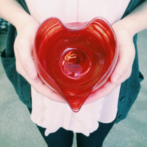 “Heart Shaped Bowl” Lampworked Borosilicate Glass, 6”D by artist Jim Loewer. See his portfolio by visiting www.ArtsyShark.com