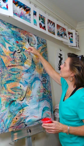 Artist Roxane Hollosi in her studio. See her portfolio by visiting www.ArtsyShark.com