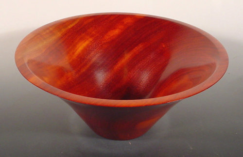 Borneo Rosewood Bowl, 7 3/4” wide x 3 1/4” high by Bryan Nelson. See his artist feature at www.ArtsyShark.com