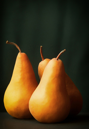 “Three Pears” Photography, Limited Edition, 11” x 17”by artist Ron Colbroth. See his portfolio by visiting www.ArtsyShark.com 