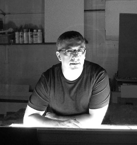 Artist Joseph Bellofatto in his studio. See his portfolio by visiting www.ArtsyShark.com