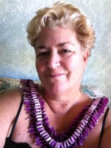 Artist Anita Marci of Anita Marci Studios. See her portfolio by visiting www.ArtsyShark.com