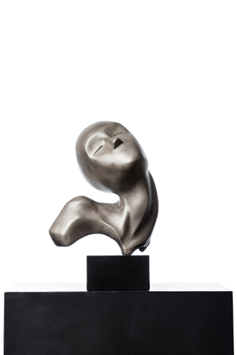 “Contentment” Bronze, 6.5” x 11” x 6” by artist Robert Heller. See his portfolio by visiting www.ArtsyShark.com