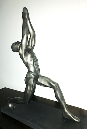 “Warrior” Stainless Steel, 25” x 29.5” x 10” by artist Robert Heller. See his portfolio by visiting www.ArtsyShark.com