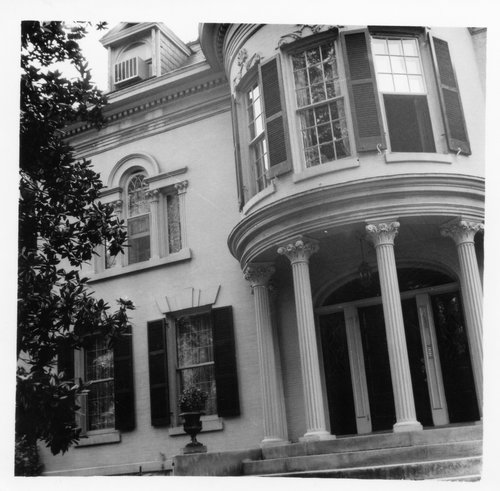 The original historic home at 1436 St James Court, the subject of the painting. Read about it at www.ArtsyShark.com