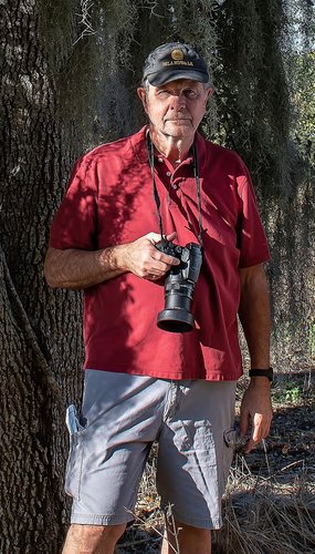 Artist John Hintz Photographing in Florida by artist John Hintz. See his portfolio by visiting www.ArtsyShark.com