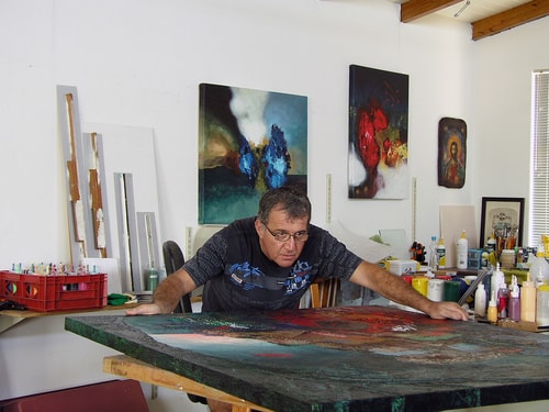 Artist Vasco Kirov in his studio. See his portfolio by visiting www.ArtsyShark.com
