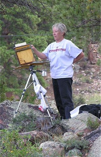 Artist Elaine Hahn painting "Plein Air"