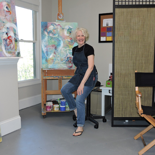 Artist Jacqueline Doyle Allison in her studio