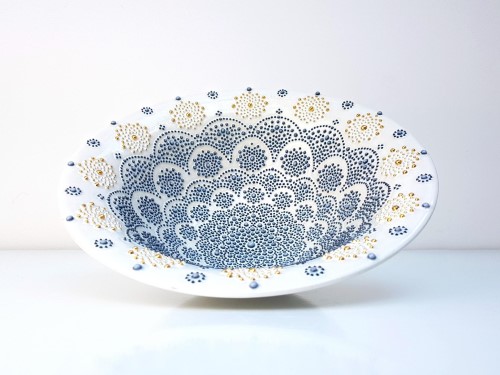 ceramic bowl by Hannah Billingham