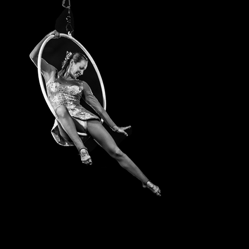 fotografia del circo in bianco e nero di Judy M King