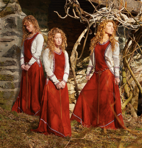 Figurative painting of triplet sisters by Diane Turner