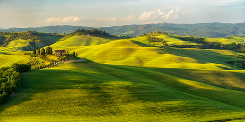 landscape photo of Crete Senesi, Italy