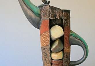 nature-inspired teapot by Helene Fiedler