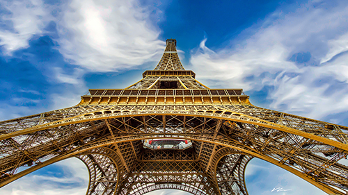photograph Eiffel Tower